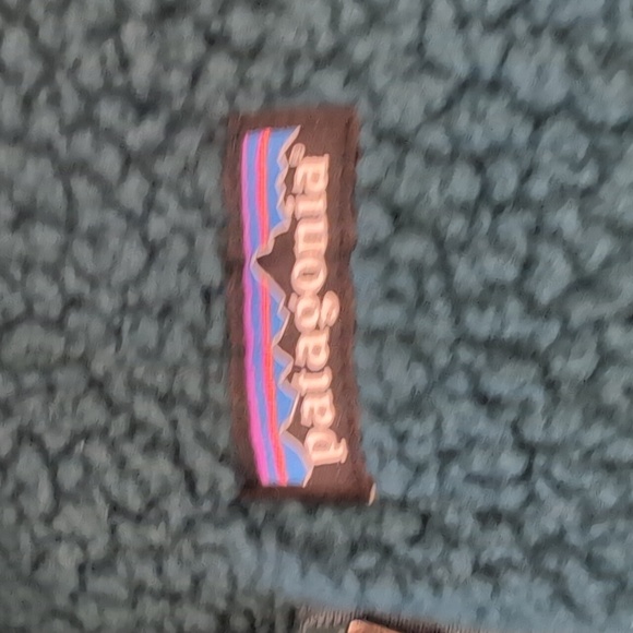 Patagonia Men's Green Fleece Vest with Brown Details Size Medium - Picture 5 of 6